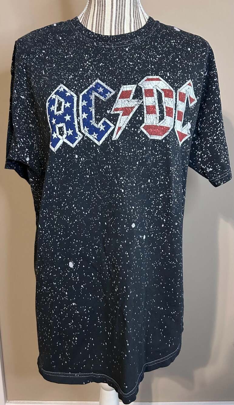 AC/DC American Flag Logo Speckled Graphic T-Shirt Size M